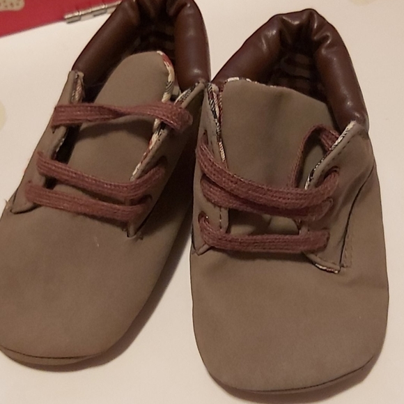 3 pairs of Soft sole Baby booties - Picture 6 of 10